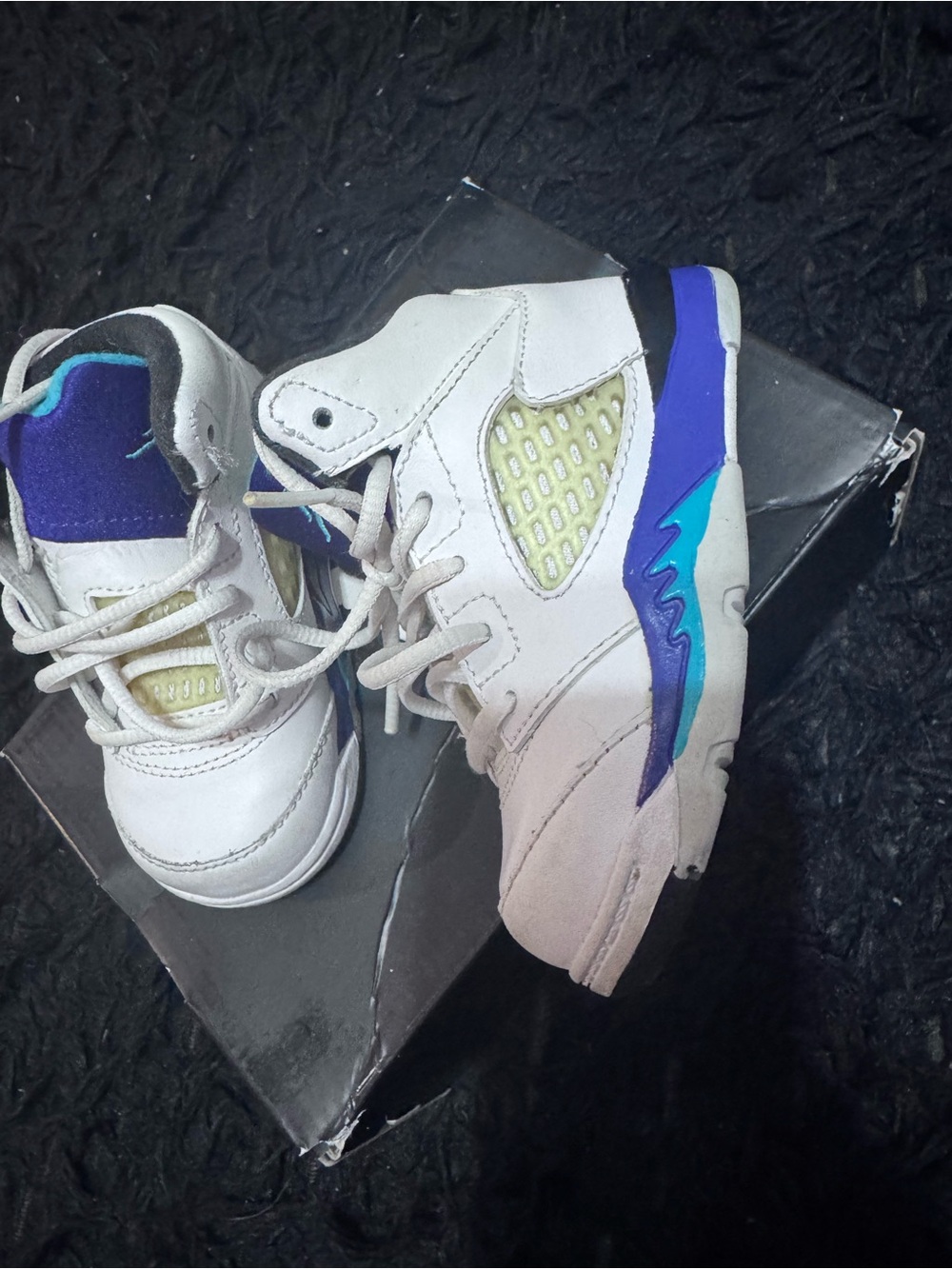 Jordan 5 Retro. Baby shoes Authentic with box.